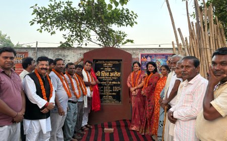 विधायक शिव अरोरा ने आदर्श इंद्रा बंगाली कॉलोनी मे सीसी सड़क व मन्दिर सौंदर्यकरण कार्य का किया लोकार्पण