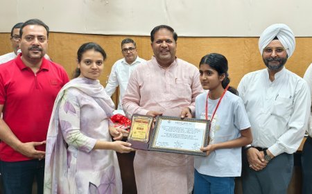 आर्थिक रूप से कमजोर टॉपर्स को नगर निगम देगा स्कॉलरशिपः विकास शर्मा