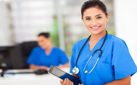 Career Tips: Medical Field में बनाएं Future, 12वीं के बाद करें ये Nursing Courses, मिलेगा शानदार पैकेज