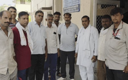 19 साल के युवक की सड़क हादसे में मौत:दोस्त गंभीर घायल, गांव लौटते समय राजगढ़ चौराहे पर दो बाइकों की हुई थी भिड़ंत