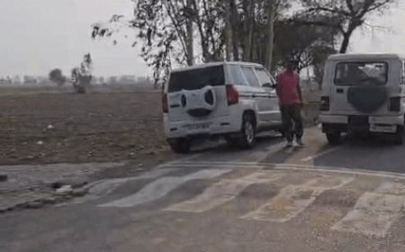 दिनदहाड़े युवक की गोलियां मारकर हत्या:झज्जर में गांव के बस अड्‌डे पर खड़ा था, फायरिंग कर भागे हमलावर