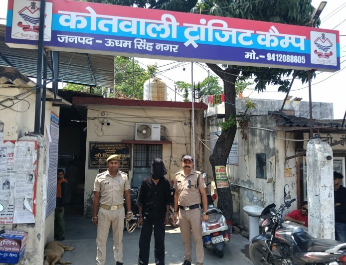 साढ़े आठ लाख से अधिक की स्मैक के साथ 03 शातिर तस्कर गिरफ्तार