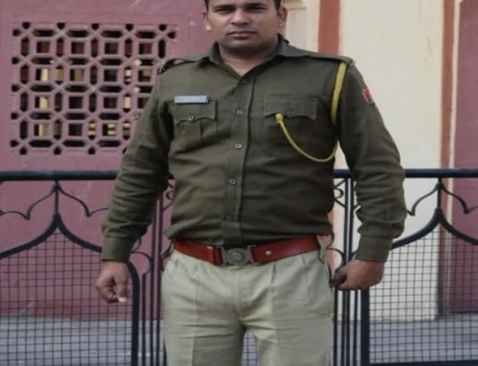कोटा नयापुरा थाने के आसूचना अधिकारी मुनेश चौधरी लाइन हाजिर:भरतपुर में नाकाबंदी के दौरान पुलिसकर्मियों से झगड़ा किया