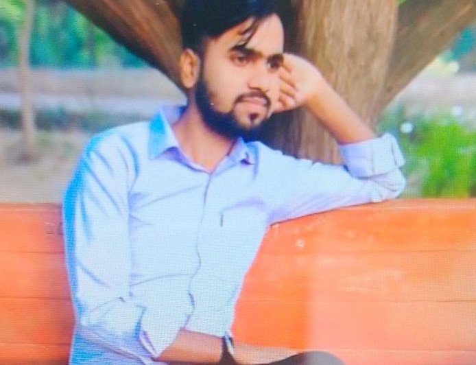 उन्नाव में सड़क हादसे में युवक की मौत:तिलक समारोह से लौटते समय तेज रफ्तार ट्रक ने मारी टक्कर
