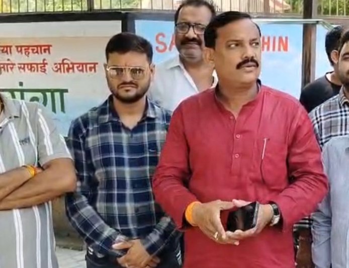 फतेहपुर में महाराणा प्रताप प्रतिमा स्थापना में देरी:क्षत्रिय महासभा ने डीएम को ज्ञापन सौंपकर की कार्रवाई की मांग