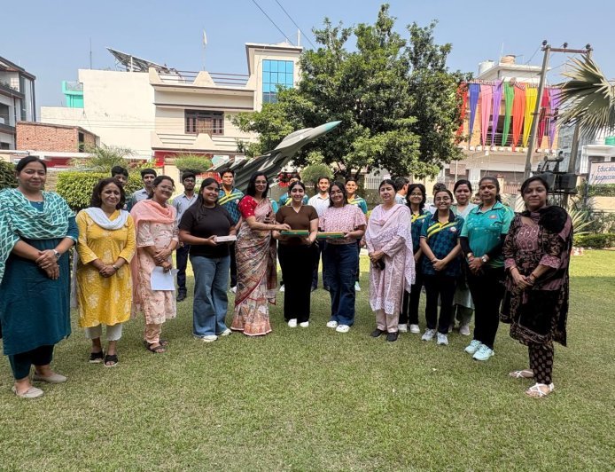 हर साल की तरह, इस बार भी R.A.N. पब्लिक स्कूल के छात्रों ने रचा इतिहास! CBSE द्वारा आज घोषित किए गए XII के परिणामों में R.A.N. पब्लिक स्कूल के छात्रों ने एक बार फिर उत्कृष्ट प्रदर्शन करते हुए विद्यालय का नाम रोशन किया