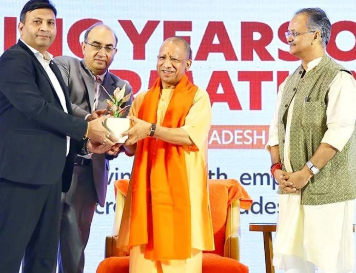 पश्चिम एशिया संकट से निपटने के लिए निभानी होगी सामूहिक जिम्मेदारी : CM योगी