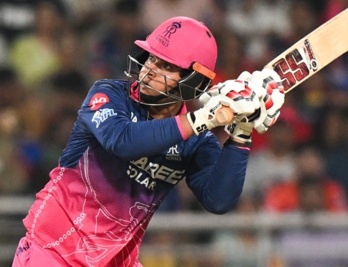 'Vaibhav Sooryavanshi भारतीय क्रिकेट के लिए भगवान का उपहार', IPL में 29 गेंद पर 97 रन देख गदगद हुए Sunil Gavaskar