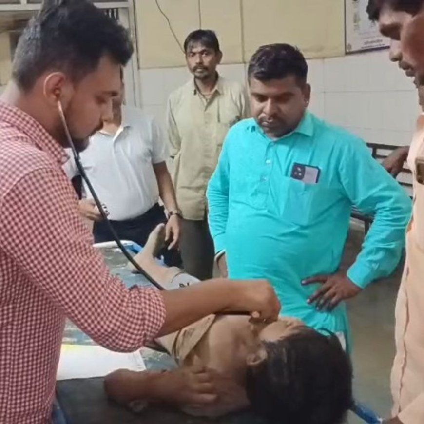 6 साल का बच्चा तालाब में गिरा, ग्रामीणों ने बचाया:खेलते हुए पैर फिसला था, पानी में छलांग लगाकर बाहर निकाला