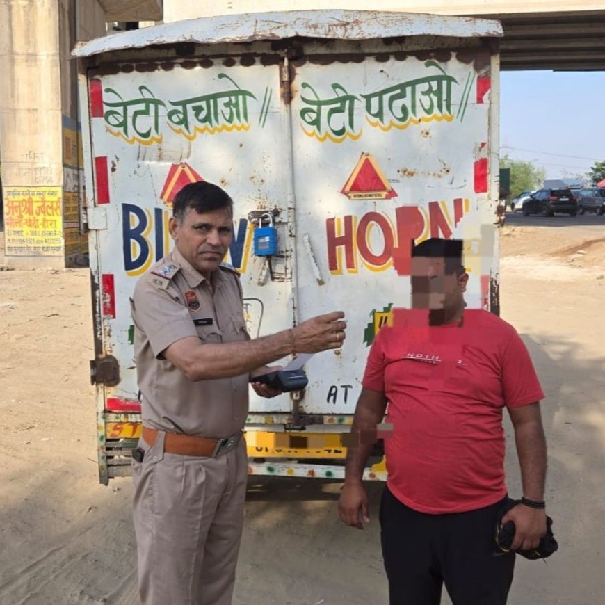 गुरुग्राम में ट्रैफिक पुलिस ने पिकअप वाहन किया जब्त:14 चालान की ₹2.50 लाख की राशि लंबित; ड्राइवरों से अपील