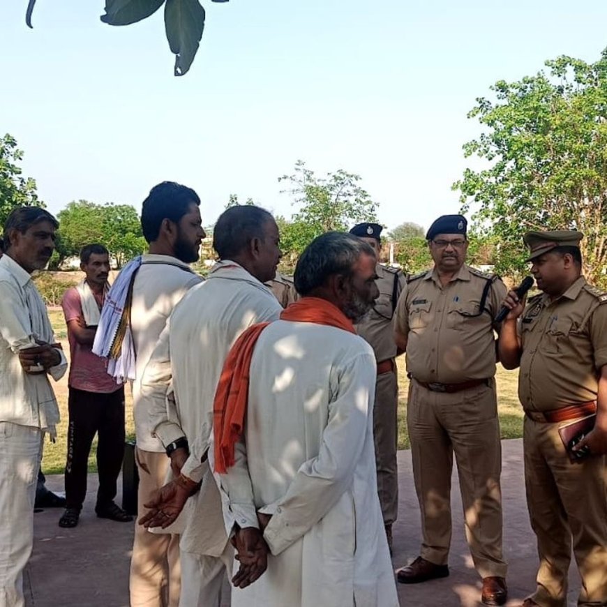 मथुरा में ट्रेन पर पत्थर फेंकने वालों पर सख्ती:रेलवे पुलिस ने गांवों में लोगों को किया जागरूक, बच्चों और युवाओं को दी समझाइश