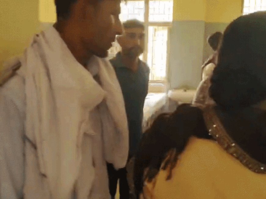 फतेहाबाद में हिसार से आ रही टाटा एस पलटी:2 बच्चों समेत 12 श्रद्धालु घायल, समागम से लौटते समय हुआ हादसा