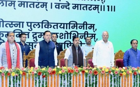 मुख्य सेवक सदन में भाजपा के राष्ट्रीय अध्यक्ष श्री नितिन नवीन जी के साथ युवा शक्ति संवाद कार्यक्रम में सहभागिता कर रहे सीएम धामी*