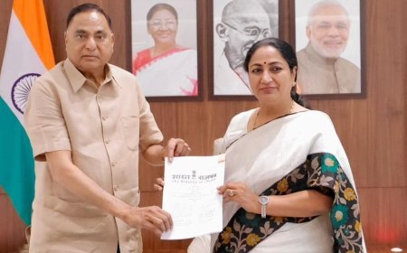 ओ-जोन कॉलोनियों को लेकर केंद्र से बात करेंगी सीएम:भाजपा सांसद बिधूड़ी ने सौंपा मांग पत्र, कहा दिल्ली के 15 लाख लोग प्रभावित