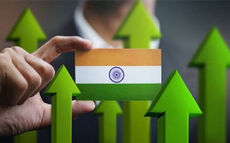 दुनिया में मंदी की आहट, पर India Economy ने भरी उड़ान, GDP ग्रोथ 7.7% पर पहुंची
