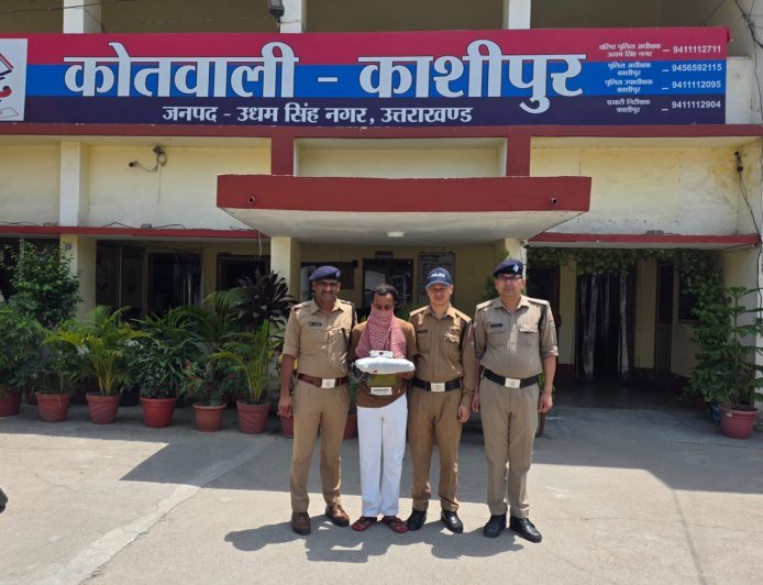 एसएसपी अजय गणपति के निर्देशन में 'ऑपरेशन प्रहार' के तहत काशीपुर पुलिस के हत्थे चढ़ा अंतरराज्यीय शातिर चोर, चोरी का माल बरामद।*