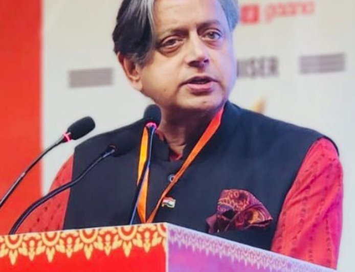 थरूर बोले- जम्मू-कश्मीर की स्थिति में सुधार:वहां मुझे पॉजिटिव महसूस हुआ; कांग्रेस में नाराजगी, कहा- लोगों से मिलकर जमीनी हकीकत समझते