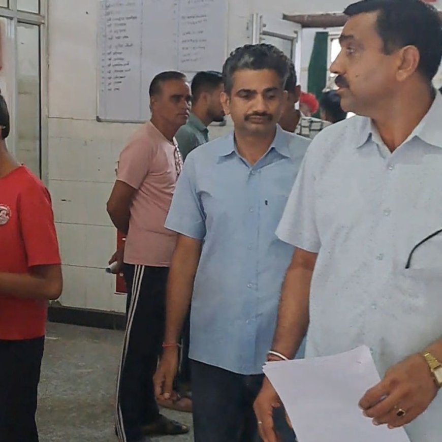 ट्रेप अकाउंटेंट ने ऑफिस को बना रखा था आशियाना:एसीबी ने मेडिकल के बाद कोर्ट में किया पेश, जेल भेजा