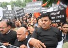 Rahul Gandhi : राहुल गांधी के दिल्ली धरने के विरोध में भोपाल में बीजेपी का प्रदर्शन, कांग्रेस कार्यालय का किया घेराव
