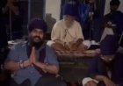 निहंग विक्की थॉमस को घोड़े की लीद उठाने की सजा:पंजाब आकर बुड्‌ढा दल से हाथ जोड़कर माफी मांगी; अश्लील फोटो वायरल की थी