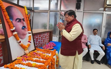 भाजपा परिवार ने डॉ मुखर्जी को उनकी 125 वीं जयंती पर दी भावभीनी वैचारिक श्रद्धांजलि!*