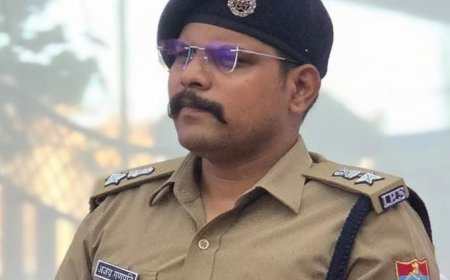 एसएसपी अजय गणपति का अलग अंदाज — थाना दिवस पर बंगाली समाज के लोगों से उनकी भाषा (बांग्ला) में किया जनसंवाद, समस्याएं सुनीं और मौके पर ही किया समाधान।*