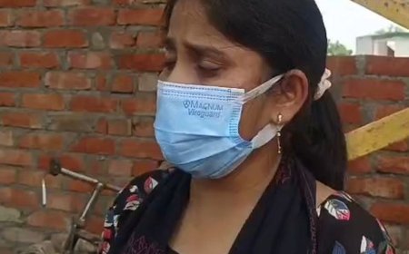स्कूल में रोमांस करने वाले दोनों टीचर सस्पेंड:कन्नौज में पति बोला- नौकरी लगते बदल गई, पंचायत सचिव बोली- हिडन कैमरे से दोनों को पकड़ा