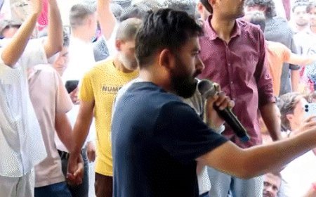 सोनम वांगचुक का अस्पताल में दवा लेने से इनकार:ड्रिप चढ़ाने से मना किया; डॉक्टरों ने जरूरी बताया, पर वांगचुक और उनका परिवार नहीं माना