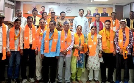 लगातार दूसरे दिन बड़ी संख्या में जनप्रतिनिधियों और सामाजिक कार्यकर्ताओं ने थामा भाजपा का दामन!*