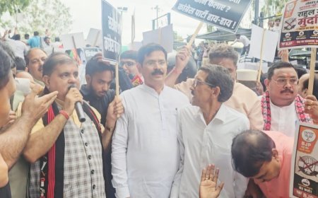 युवाओं की पैरोकारी से पहले आचरण मे संवेदनशीलता लाये कांग्रेस: चौहान