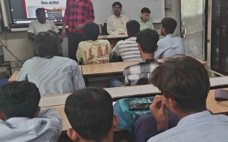 सोनीपत में कारगिल विजय दिवस मनाया गया:शहीदों को श्रद्धांजलि दी, विद्यार्थियों ने दी देशभक्ति प्रस्तुतियां, डॉक्यूमेंट्री भी दिखाई गई