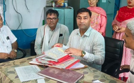 पलवल के 2 सरकारी स्कूलों में सीएम फ्लाइंग की रेड:प्रिंसिपल और टीचर मिले गैरहाजिर, मिड-डे-मील में भी अनियमितताएं मिली