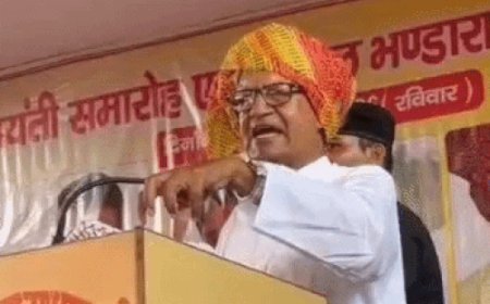मटके लेकर घुस जाओ SDM ऑफिस, ऊपर हमारी ही सरकार:रोहतक में रामचंद्र जांगड़ा बोले, मिट्टी पर एमएसपी की संसद में रखी थी मांग