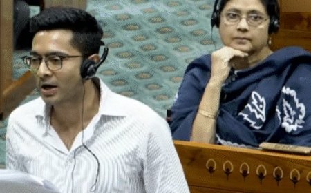 अभिषेक बनर्जी को टोका तो लड़ने लगीं महुआ:स्पीकर बोले- चिल्लाओ मत; प्रियंका ने कहा- कैमरे का नहीं, दिल का एंगल बदलिए; संसद के 7 मोमेंट्स