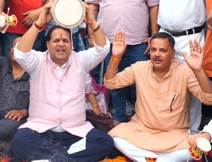 महापौर ने किया ‘डमरू चौक’ का शिलान्यास