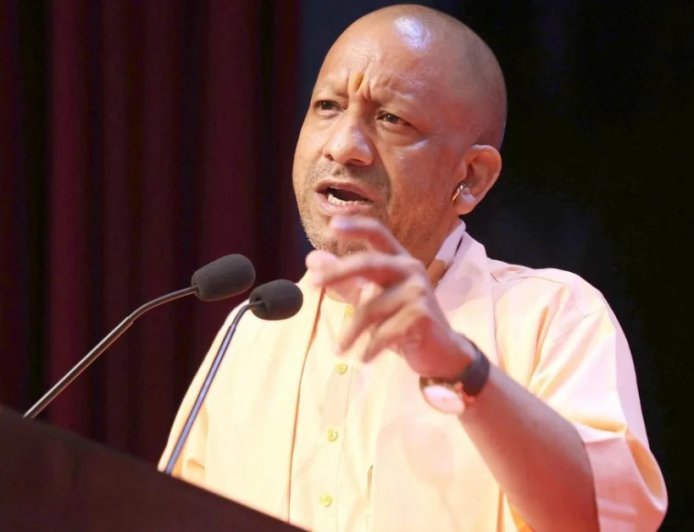 मुख्यमंत्री योगी ने विपक्ष पर किया जोरदार प्रहार, बोले- रामभक्तों के खून से सना है सपा का इतिहास
