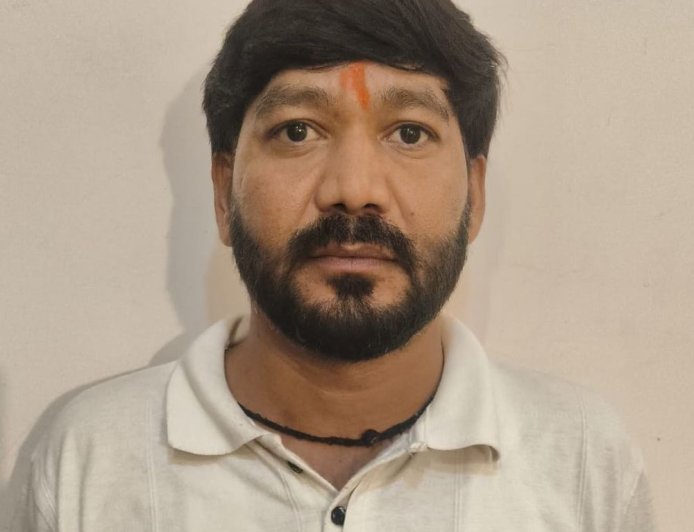 नूंह में हत्या मामले में मनोनीत पार्षद गिरफ्तार:तीन साथियों की तलाश जारी, मृतक के बेटे का आरोप-घर बुलाकर की थी मारपीट