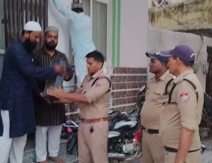 धार्मिक स्थानों पर निर्धारित डेसीबल से अधिक ध्वनि तीव्रता पर किच्छा पुलिस की कार्रवाई