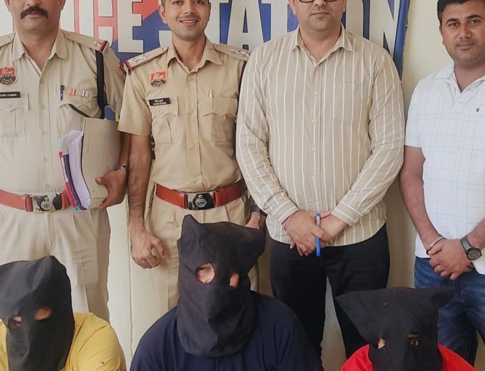 फर्जी पेस्टीसाइड कंपनी चलाने वाले गिरोह का पर्दाफाश:कुरुक्षेत्र पुलिस ने मुख्य आरोपी समेत 3 पकड़े; डिस्ट्रीब्यूटर बनाने का देते थे झांसा