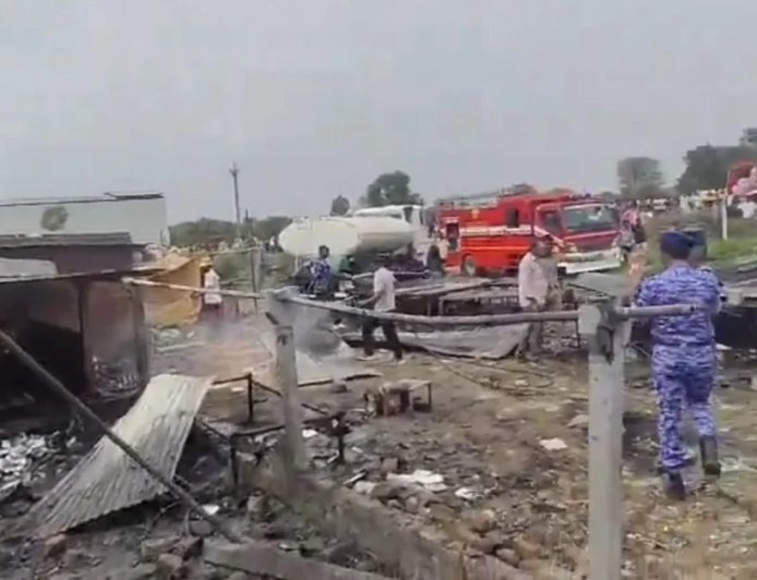 अहमदाबाद में भीषण हादसा, पटाखा फैक्‍टरी में विस्‍फोट, 8 मजदूरों की मौत, PM मोदी ने जताया शोक