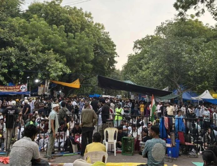 उन नीट विद्यार्थियों की कहानी, जो पेपर लीक के बाद चले गए
