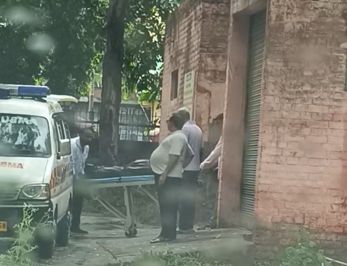 सोहना में 12वीं मंजिल से गिरा बच्चा, मौत:बालकनी में अन्य बच्चों संग खेल रहा था, संतुलन बिगड़ने से हुआ हादसा