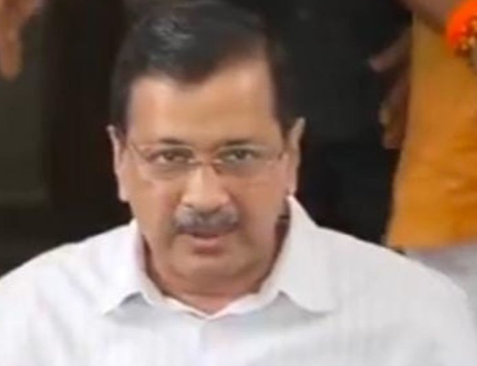 सिवान फायरिंग विवाद पर केजरीवाल का मोदी-सम्राट पर हमला:भाजपा सरकार से सवाल- छात्रों पर AK-47 की गोलियां... क्या वे आतंकवादी हैं?