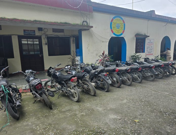 एसएसपी अजय गणपति के निर्देशन में किच्छा पुलिस की यातायात नियमों का उलंघन करने वालों पर बड़ी कार्यवाही।*