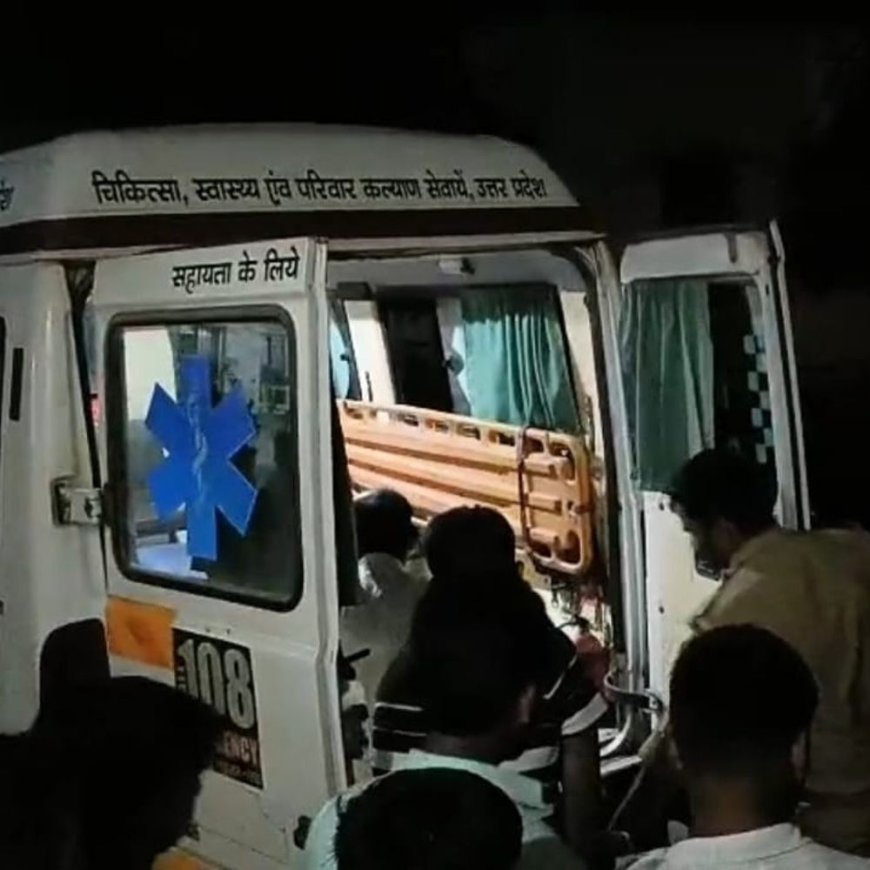 बस्ती में अज्ञात वाहन की टक्कर से मजदूर की मौत:काम कर लौट रहे साथी गंभीर घायल, पुलिस जांच में जुटी