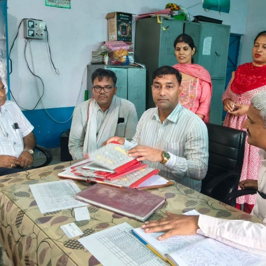 पलवल के 2 सरकारी स्कूलों में सीएम फ्लाइंग की रेड:प्रिंसिपल और टीचर मिले गैरहाजिर, मिड-डे-मील में भी अनियमितताएं मिली