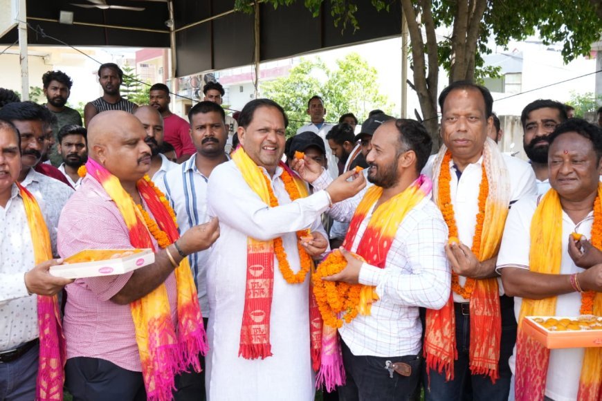 महापौर विकास शर्मा ने नामित पार्षदों का किया स्वागत