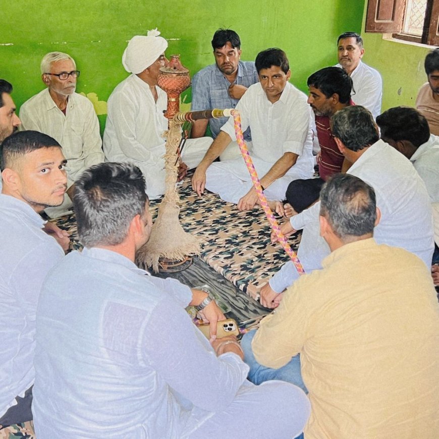 झज्जर हादसे में जान गंवाने वालों के घर पहुंचे दीपेंद्र-हुड्डा:परिवार से मिलकर शोक व्यक्त किया; लाठीचार्ज पर पुलिस को क्रूर बताया