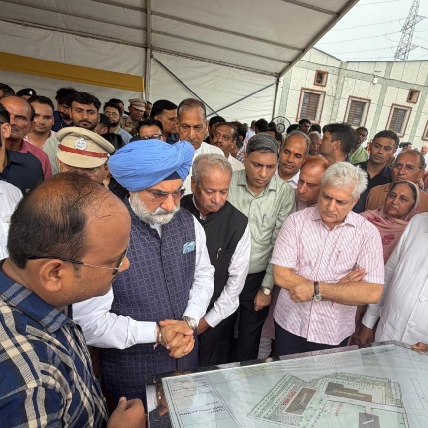 द्वारका में बनेगा अत्याधुनिक डॉग शेल्टर:एलजी ने रखी आधारशिला, कहा- पीपीपी मॉडल से बनेगा शेल्टर