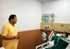 अभिषेक का हाल जानने फिर राममूर्ति अस्पताल पहुंचे महापौर विकास शर्मा